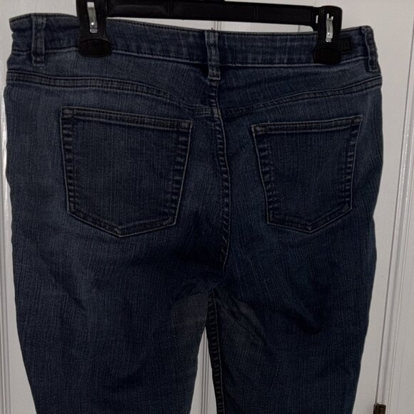 Liz Claiborne City Fit Straight Leg Jeans Women's Size 4 - Picture 2 of 2